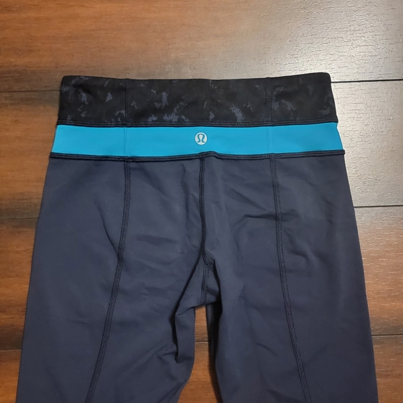 Lululemon Athletica Like New Leggings - Picture 3 of 4